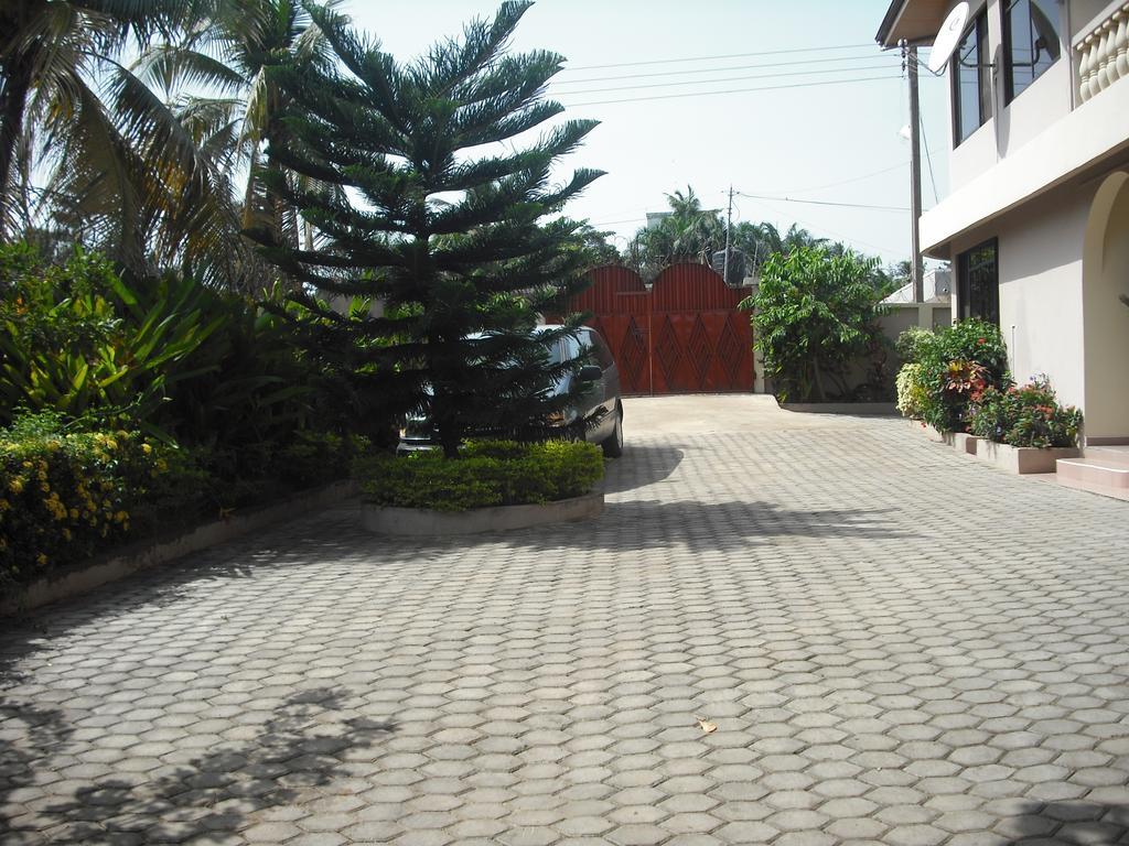 Osdahouse Lodge Laterbiokorshie Exterior foto