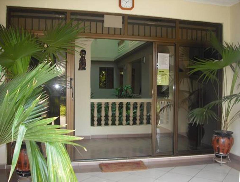 Osdahouse Lodge Laterbiokorshie Exterior foto